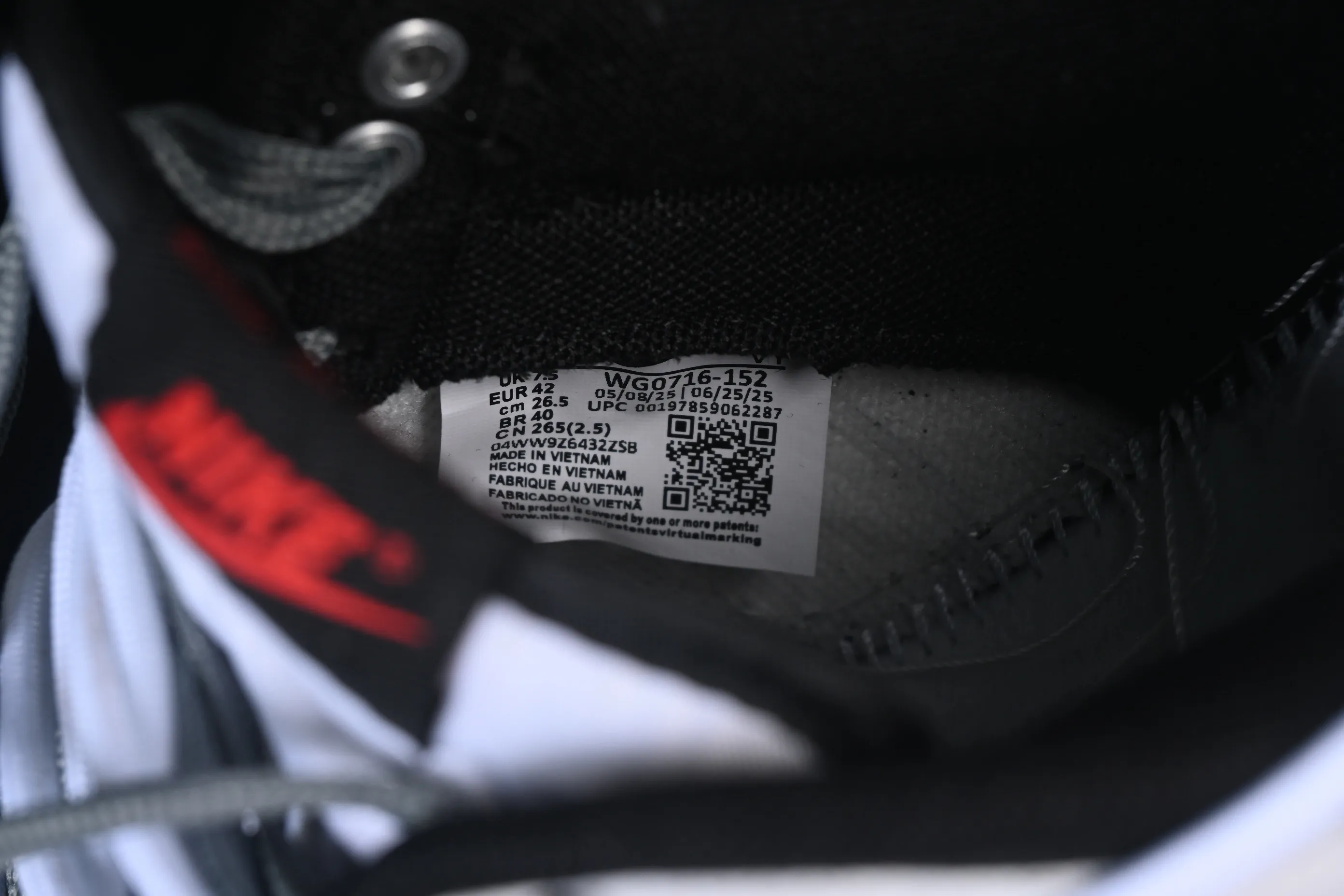 All categories Nk SB Dunk Series Nk SB Dunk Low High-end customized low-top sneakers Nike SB Dunk Low straps Anniversary high-end customized low-top casual sneakers WG0716-152